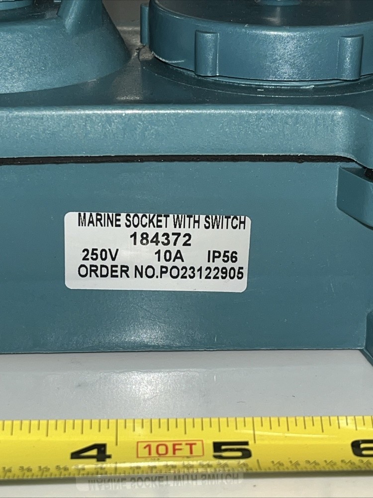 NEW- 184372 Marine Socket With Switch 250V 10A IP56
