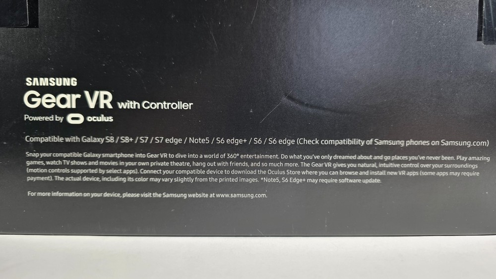 Samsung Gear VR with Controller SM-R324 Black