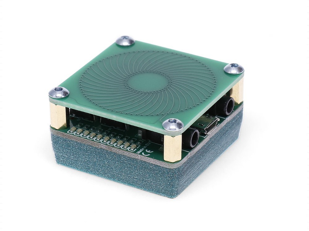 Miniature 2D Rodin Coil Scalar Wave Generator