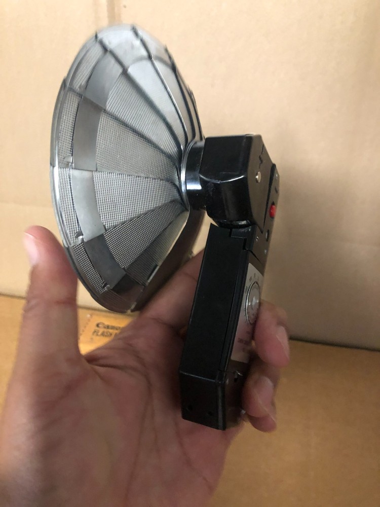 Canon Flash Unit Model V-2 + Leather Case