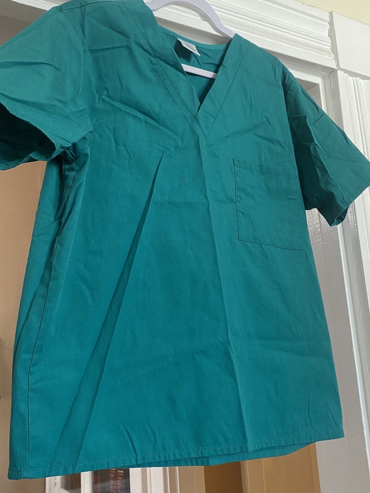Women’s Scrub Sets (3)
