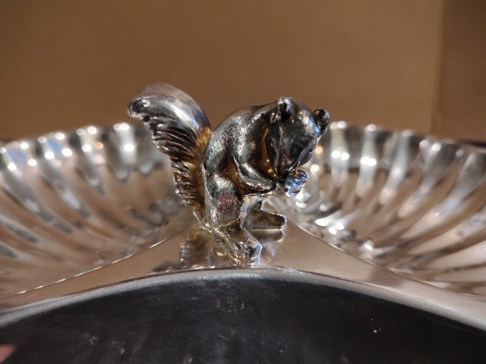 Antique Pilgram Squirrel 🐿Silver Plate Nut Bowl Server Handled Scallop Conch