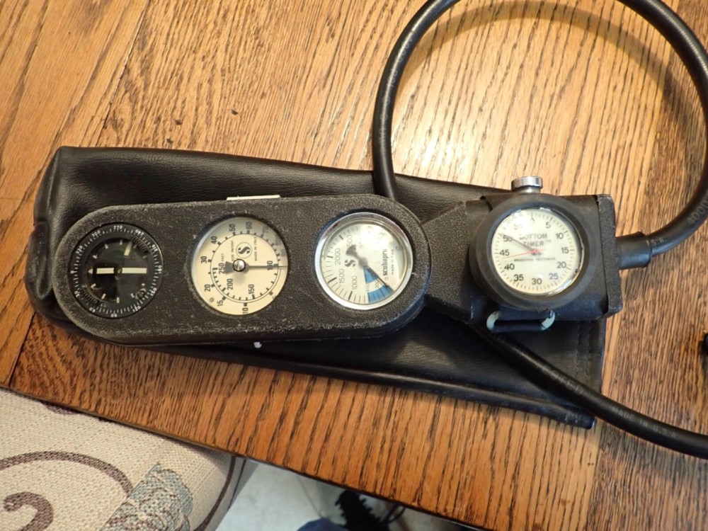 Pennform Scubapro Scuba Console & Princeton Bottom Timer Nice Untested