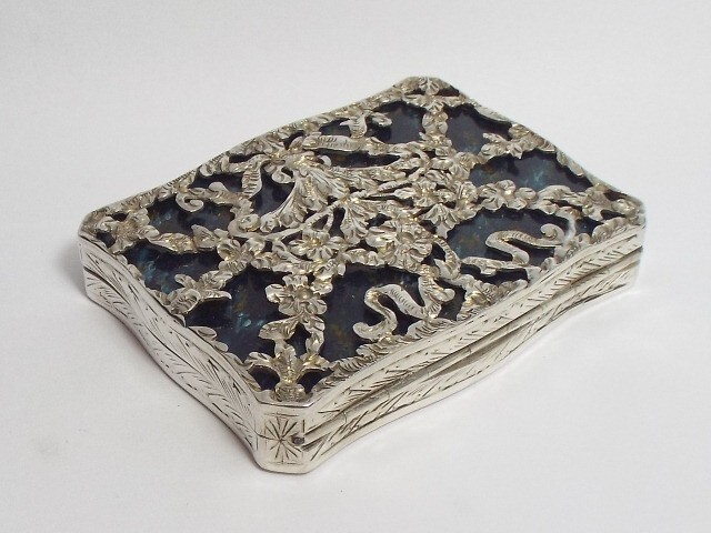 RARE ANTIQUE CONTINENTAL SOLID SILVER PIECED BOX, CASHEW BOX, c1900