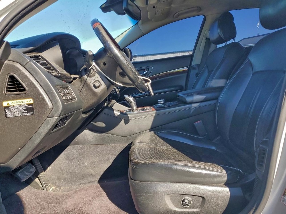 K900 2015 Glove Box 4937846