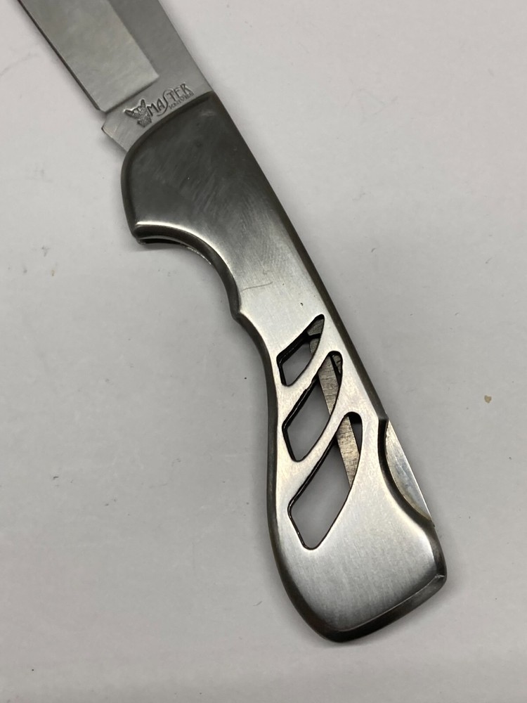 Master Silver Folder w/Plain Blade, Clip, Lockback YD-8009