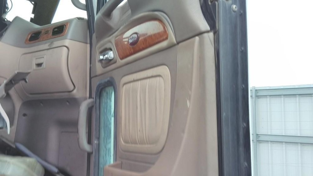 Replaces 2008 PETERBILT 384 CAB , OH