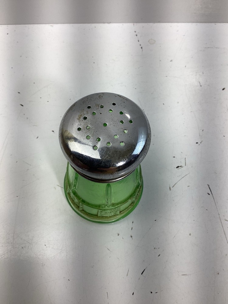Vintage Depression Glass DORIC pattern Green Single Shaker