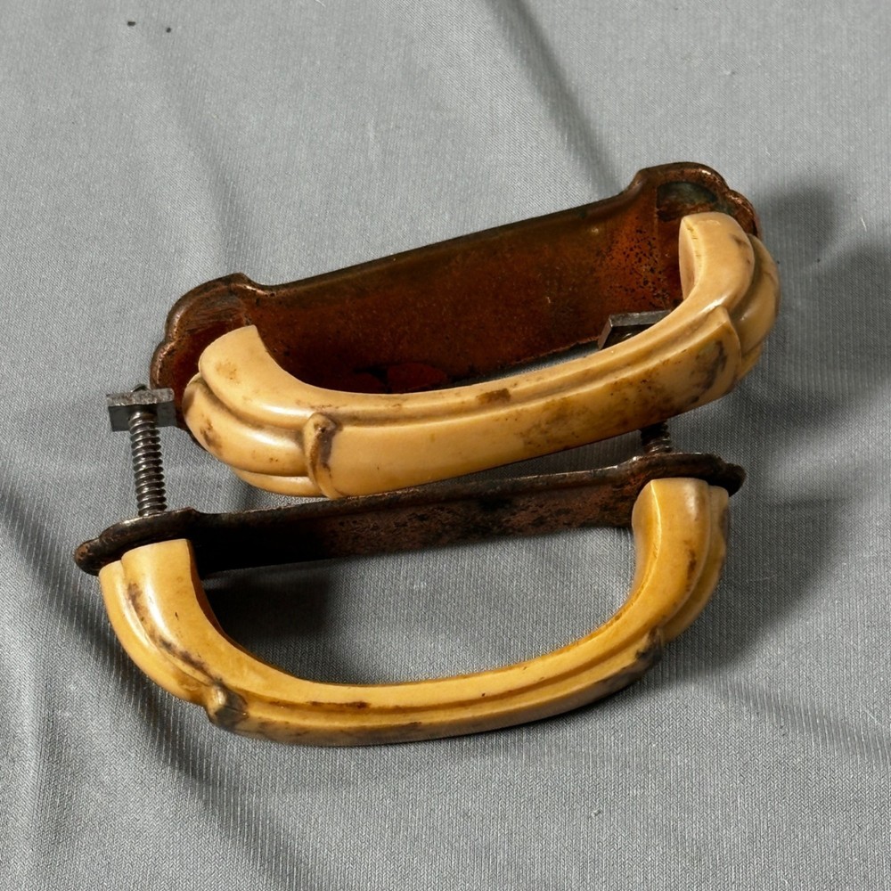 2 Vintage Drawer Pull Handles - Bakelite, Art Deco