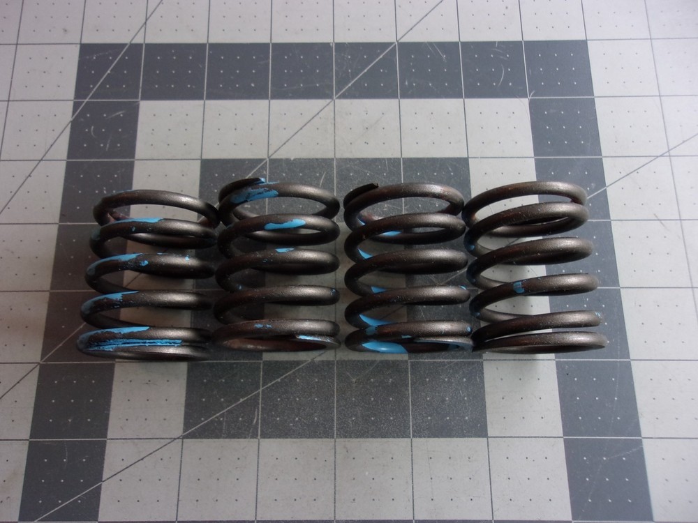 Sealed Power VS641 (4) Valve Springs