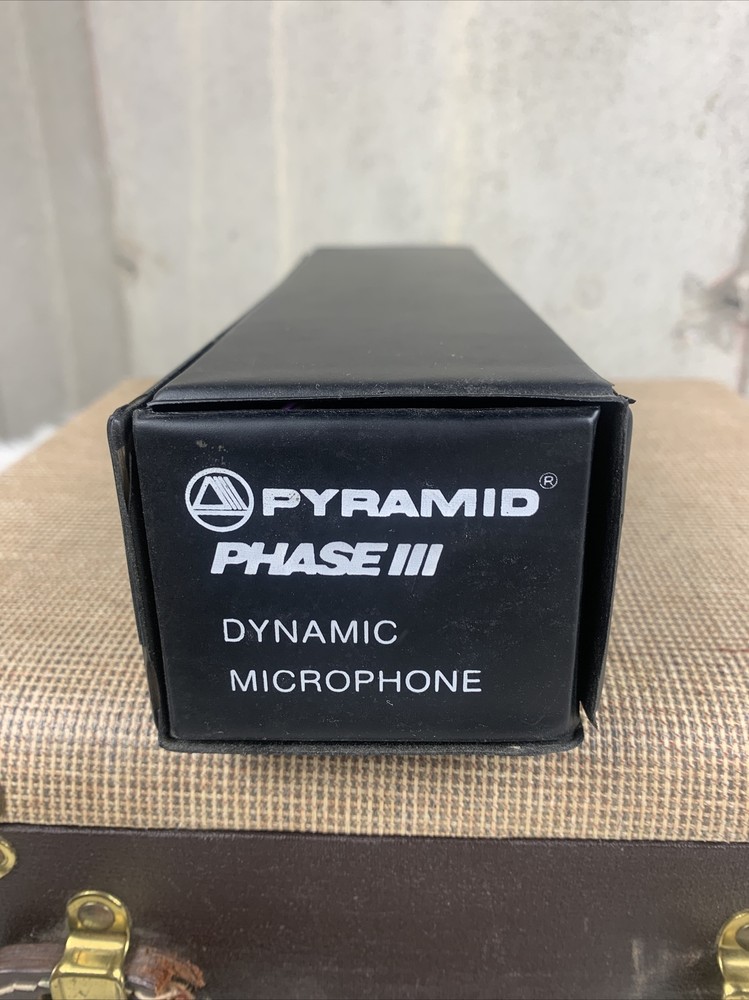 retro pyramid phase iii dynamic microphone With Cord And Adapters