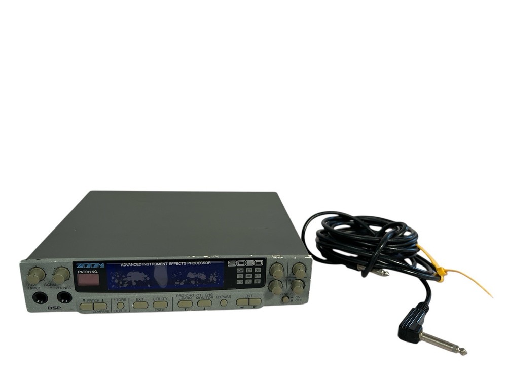 Repaired Zoom 9030 Advanced Instrument Effects Processor /Tested, Works
