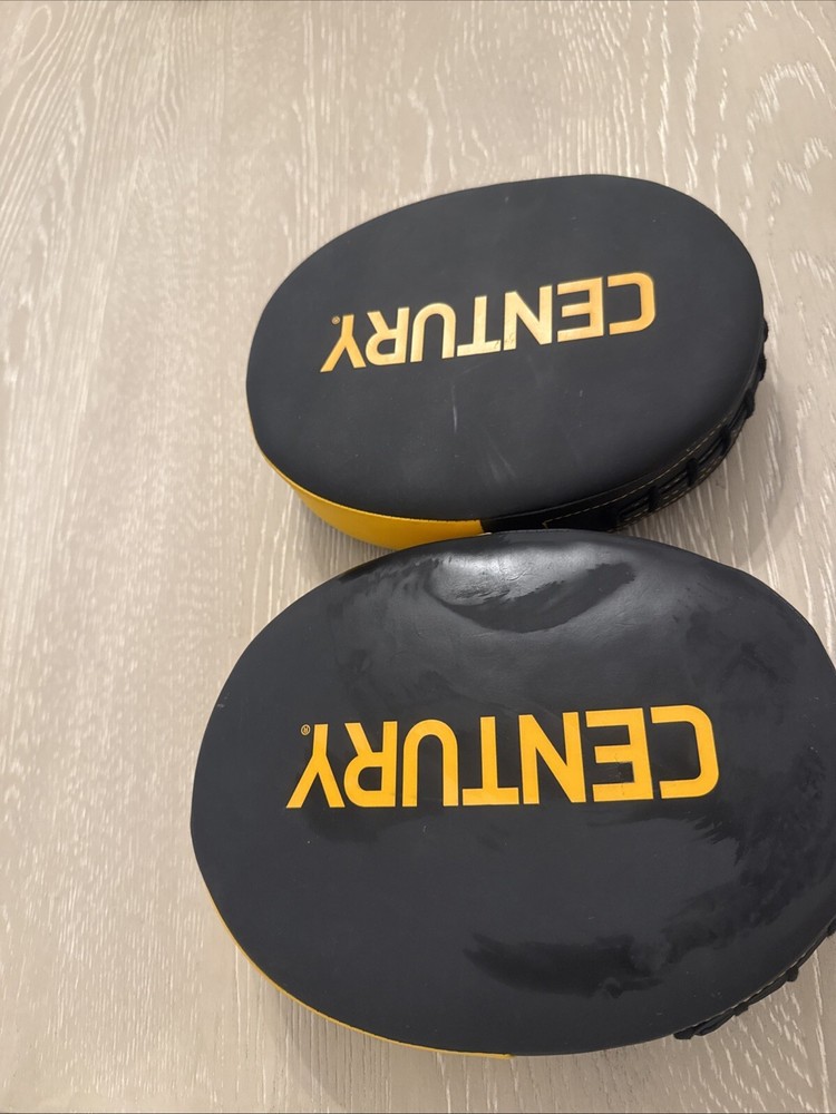 CENTURY BOXING STRIKE PADS