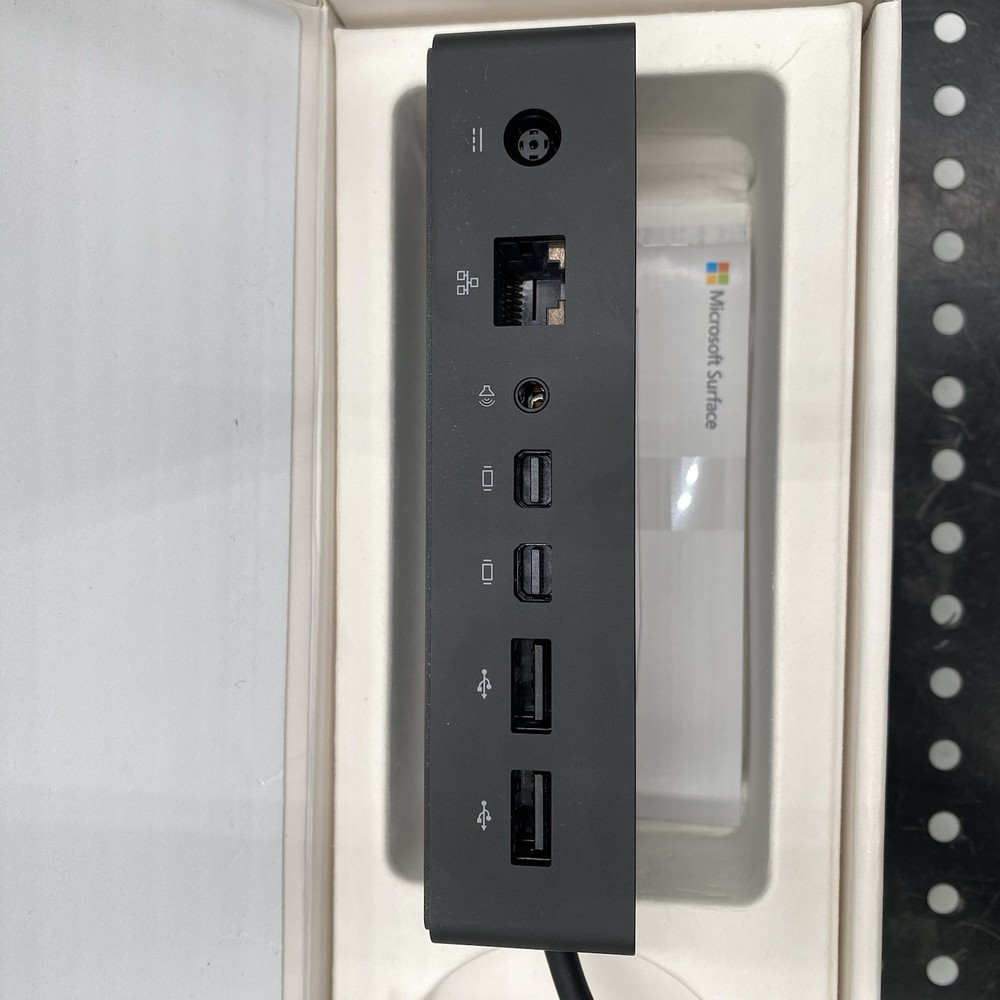 Microsoft Surface Docking Station Model 1661