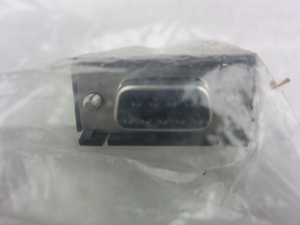 9-Pin to Phone Jack Adapter, New