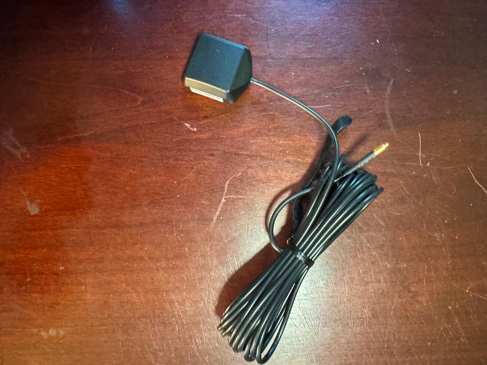 4 Meter GPS Active Antenna with MMCX Type RF Connector