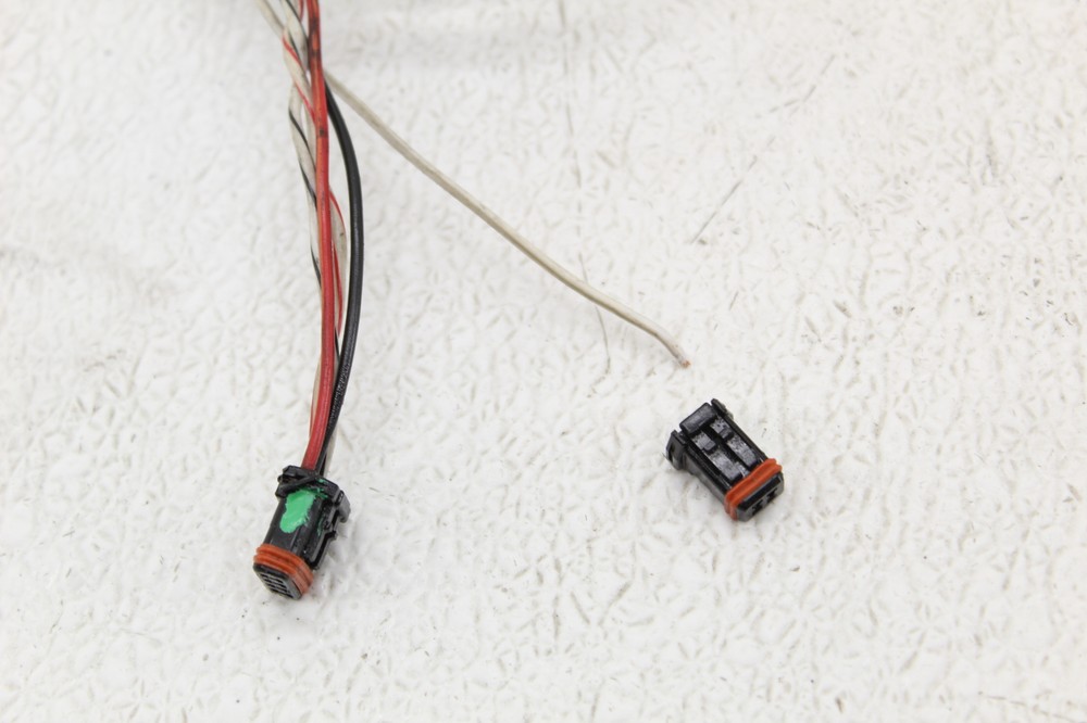 17-23 Harley Davidson Street Glide Right Control Switch Pack