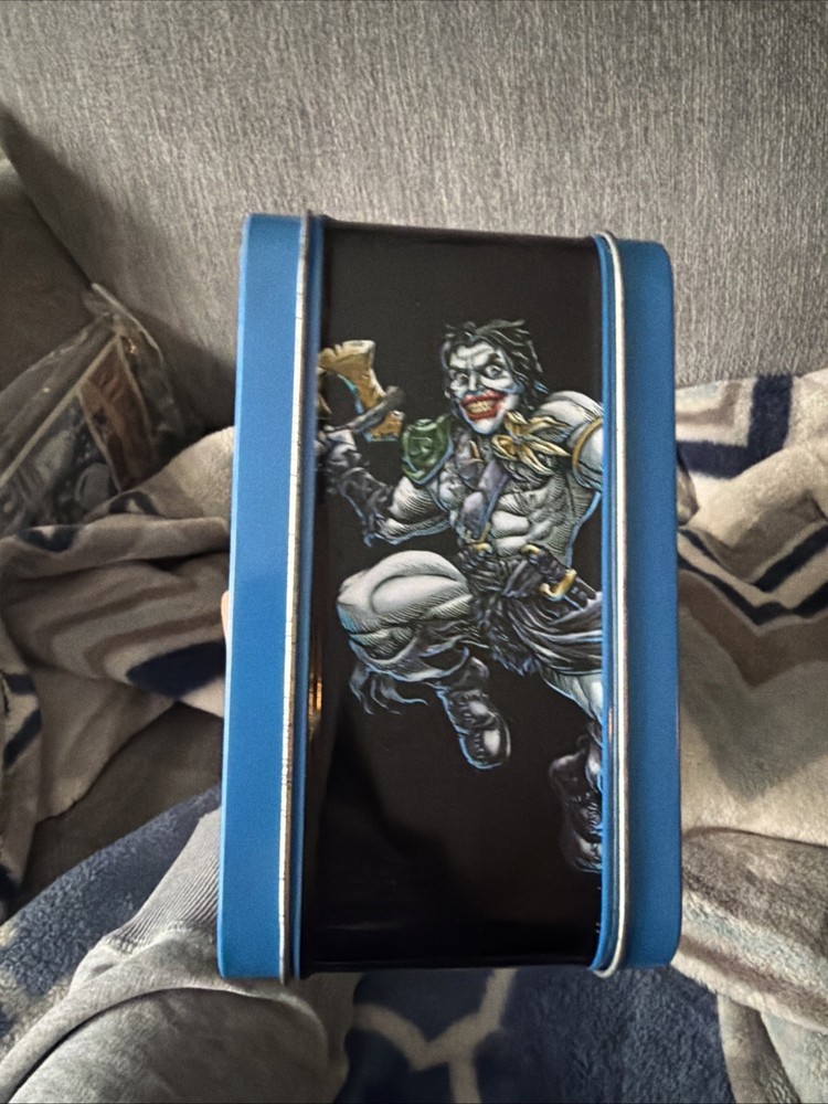 DC PRIMAL AGE LUNCHBOX!