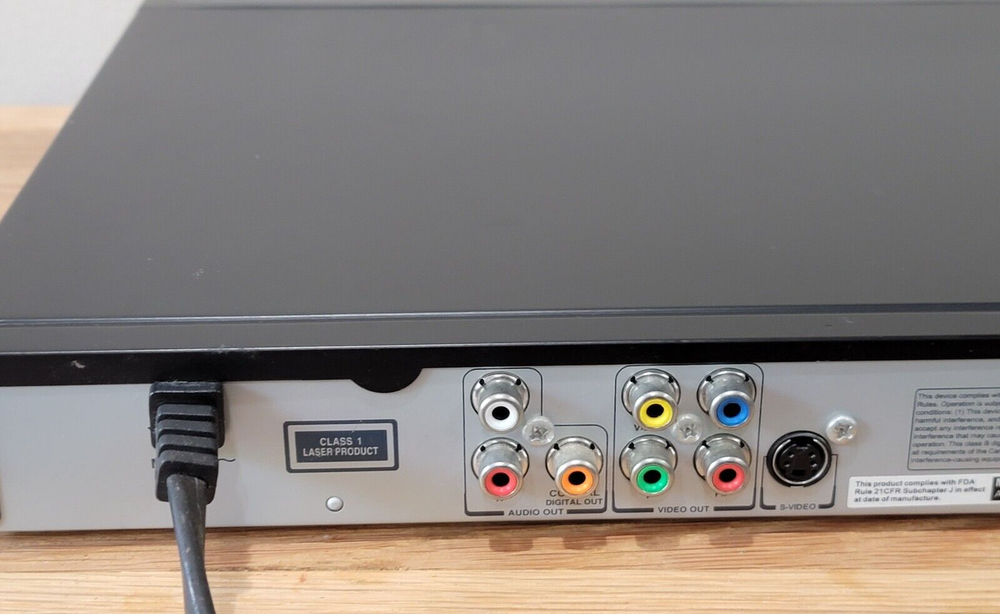 Toshiba SD-K770KU DVD Player Includes Remote