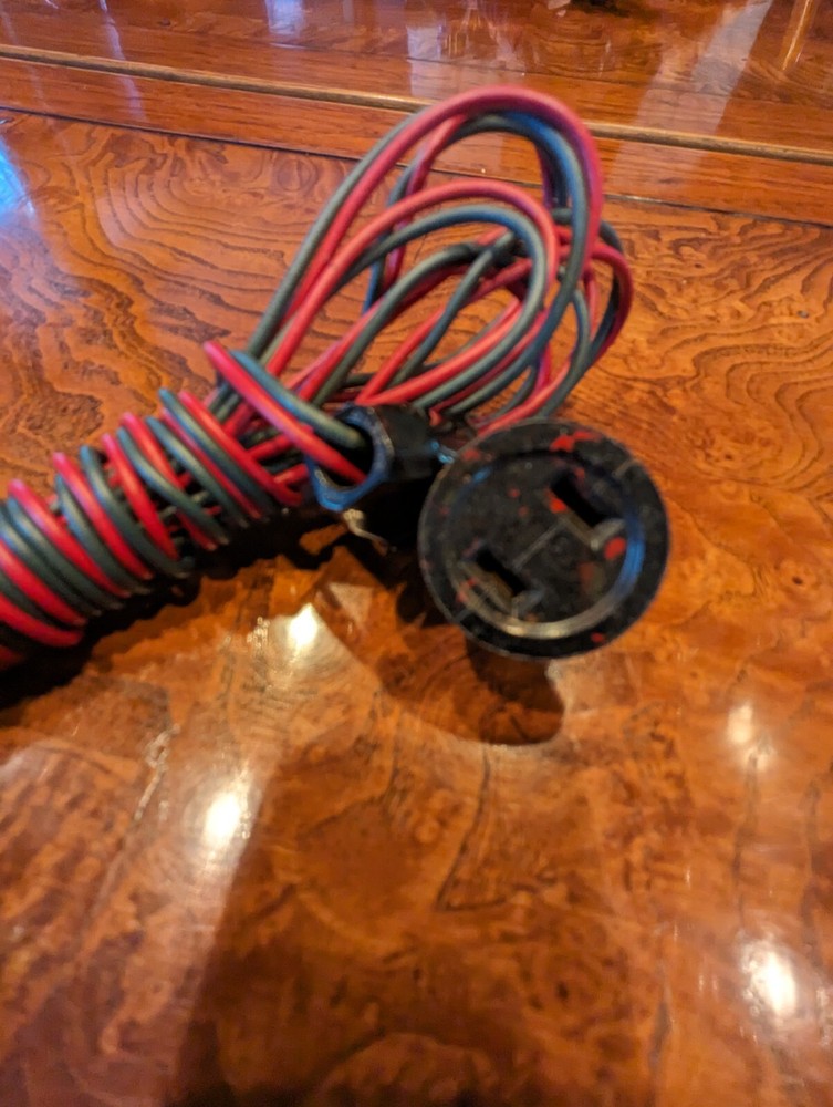 Vintage E 7547 Bakelite 7 Socket C-7 String With Black Dual Branch Clips Tested