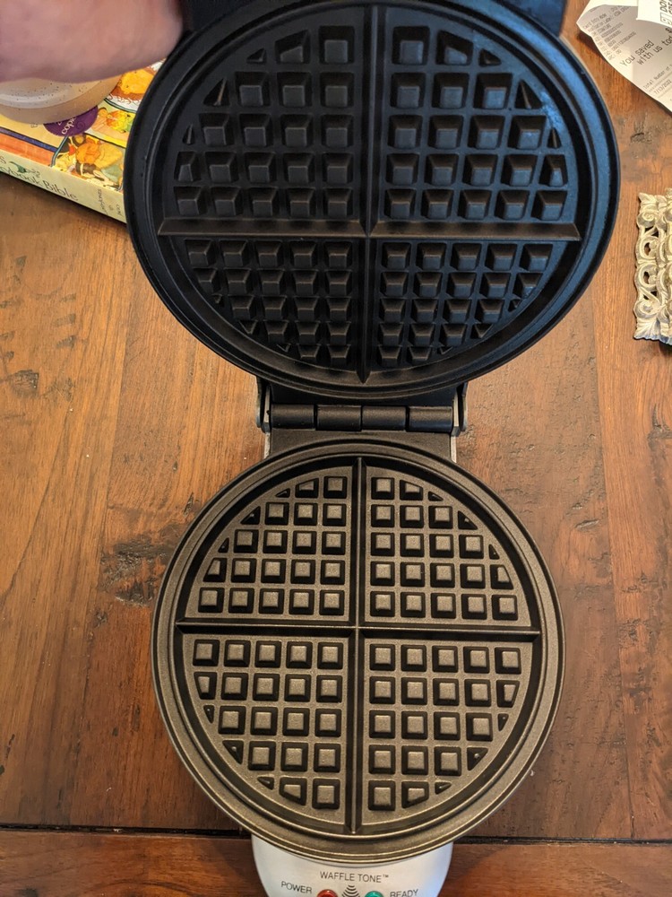 VillaWare Model 2004 Uno Classic Waffler Maker - Tested/Working