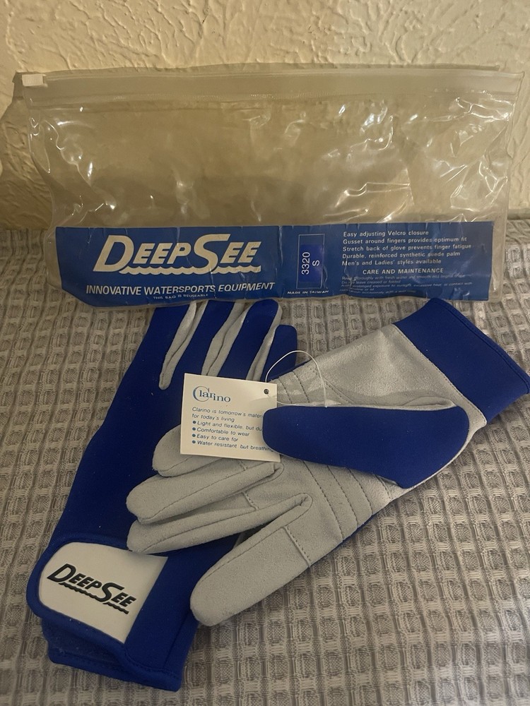 Deep Sea Gloves Never Worn Size Small