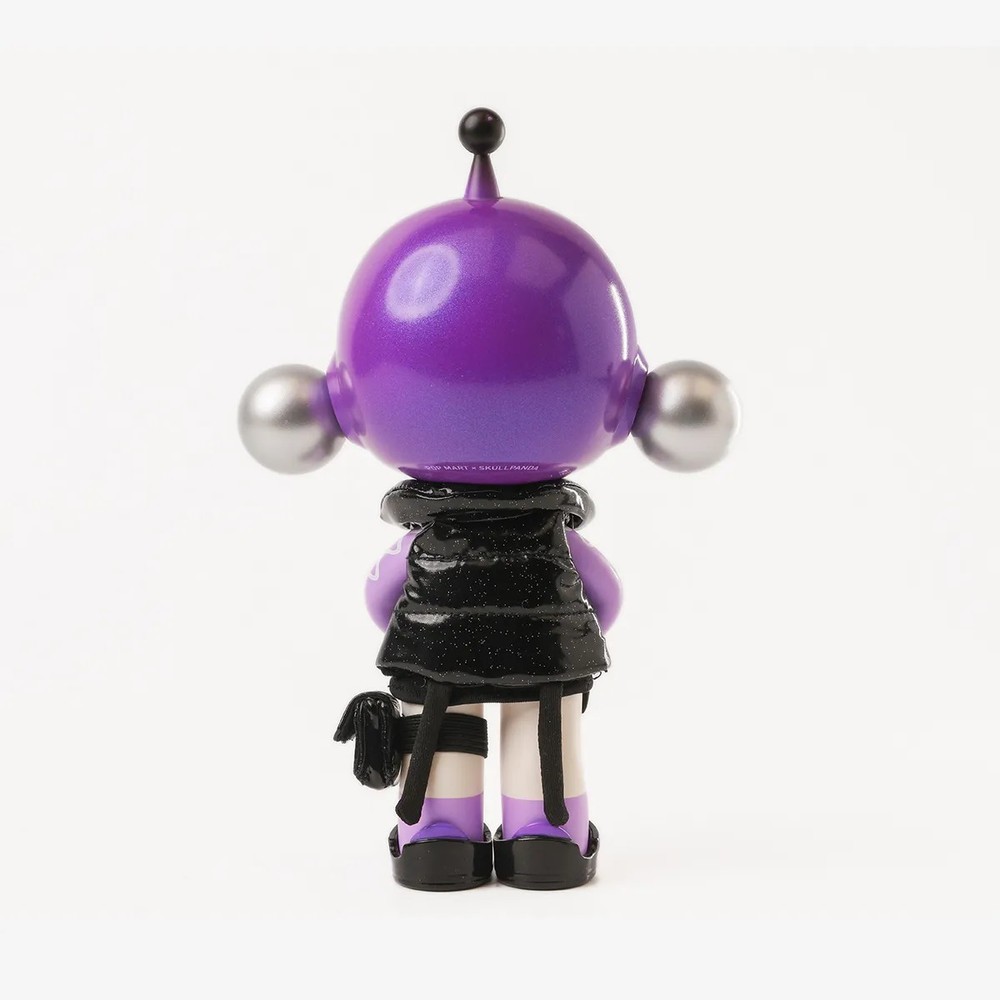 Pop Mart SkullPanda OOTD Glaring figurine *NEW Sealed*