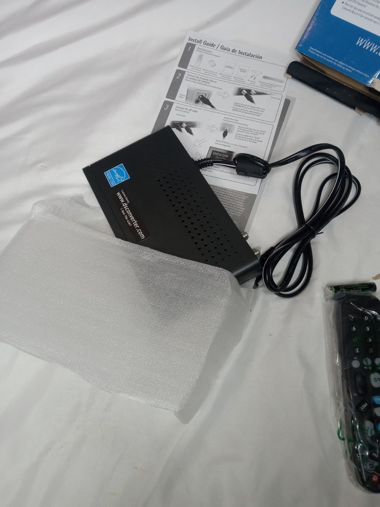 Analog DTV Converter Box DXT9950