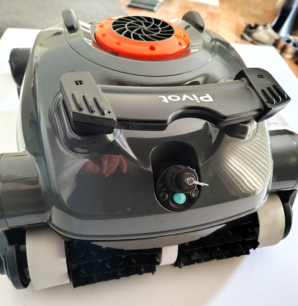 Gosvor Pivot Cordless Robotic Pool Cleaner - Automatic Vacuum, Wall Climbing