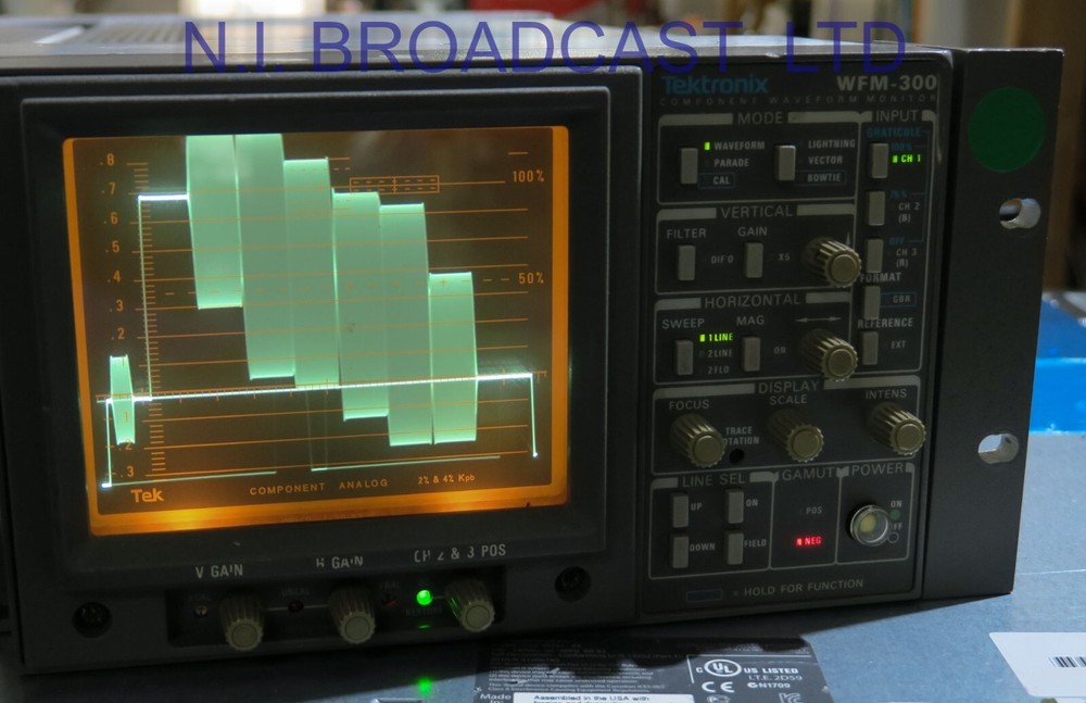 Tektronix wfm300 waveform vectorscope composite / component.  excellent