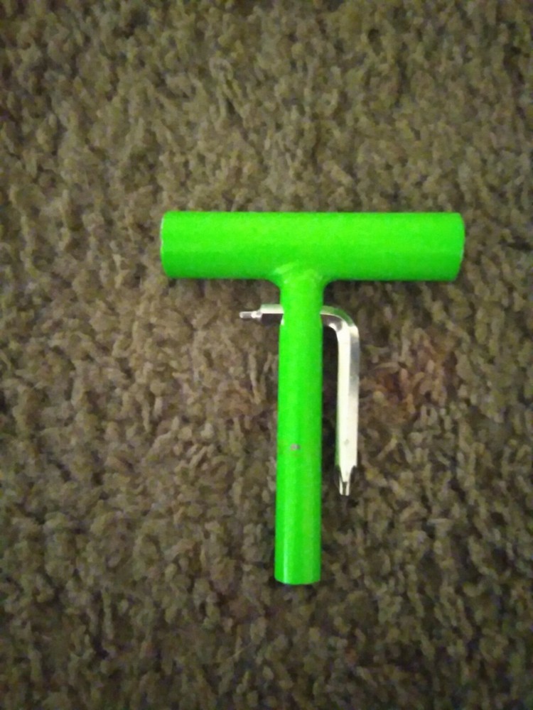 Skate Wax And Tool