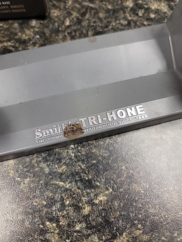 Smith's Sharpener 6" Tri-Hone Sharpening System Med/Fine/Coarse Knives & Tools