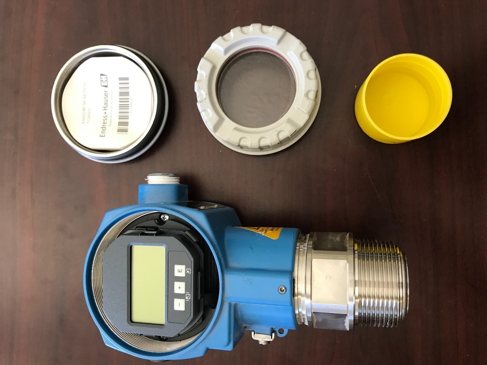 Endress + Hauser Deltapilot S FMB70-4J16/1H8 Level Sensor