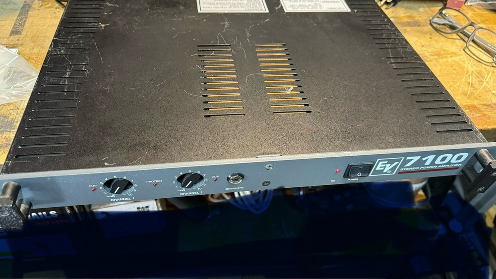 amplifier EV 7100