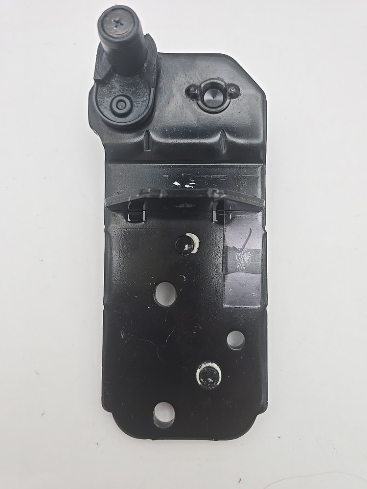 Lg HINGE ASSEMBLY LOWER VEYRON RIGHT Mbj 6226024