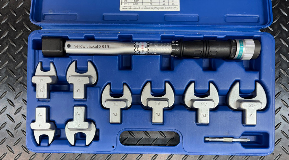 Yellow Jacket Precision Torque Wrench 60652 Universal 8 head kit