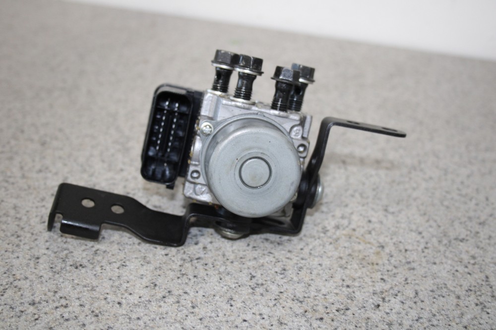 19 KAWASAKI Z400 ER400 ABS OEM ABS PUMP UNIT MODULE
