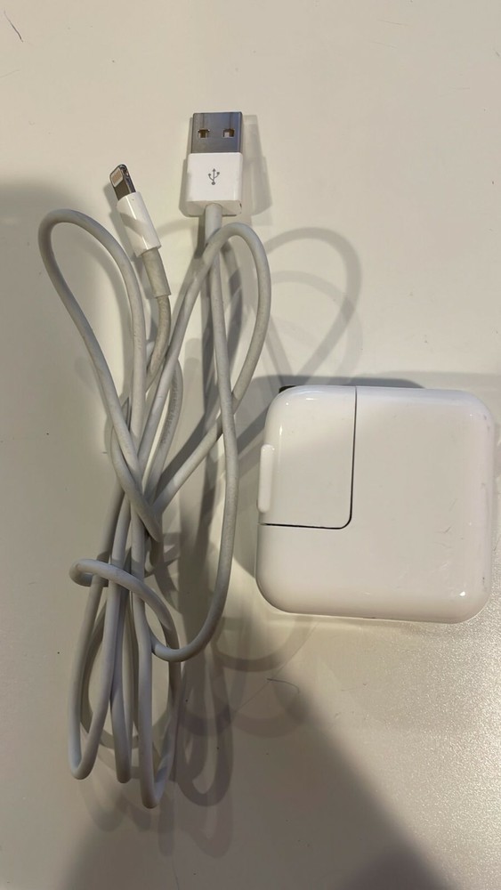 Apple 10w USB Wall Charger with lightning charging cable for ALL iPhone, iPad