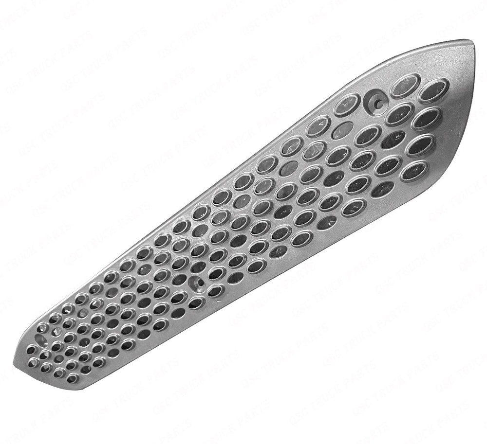 QSC Replacement Front Step Fairing Lower Step for Peterbilt 579 Next Gen 2022+