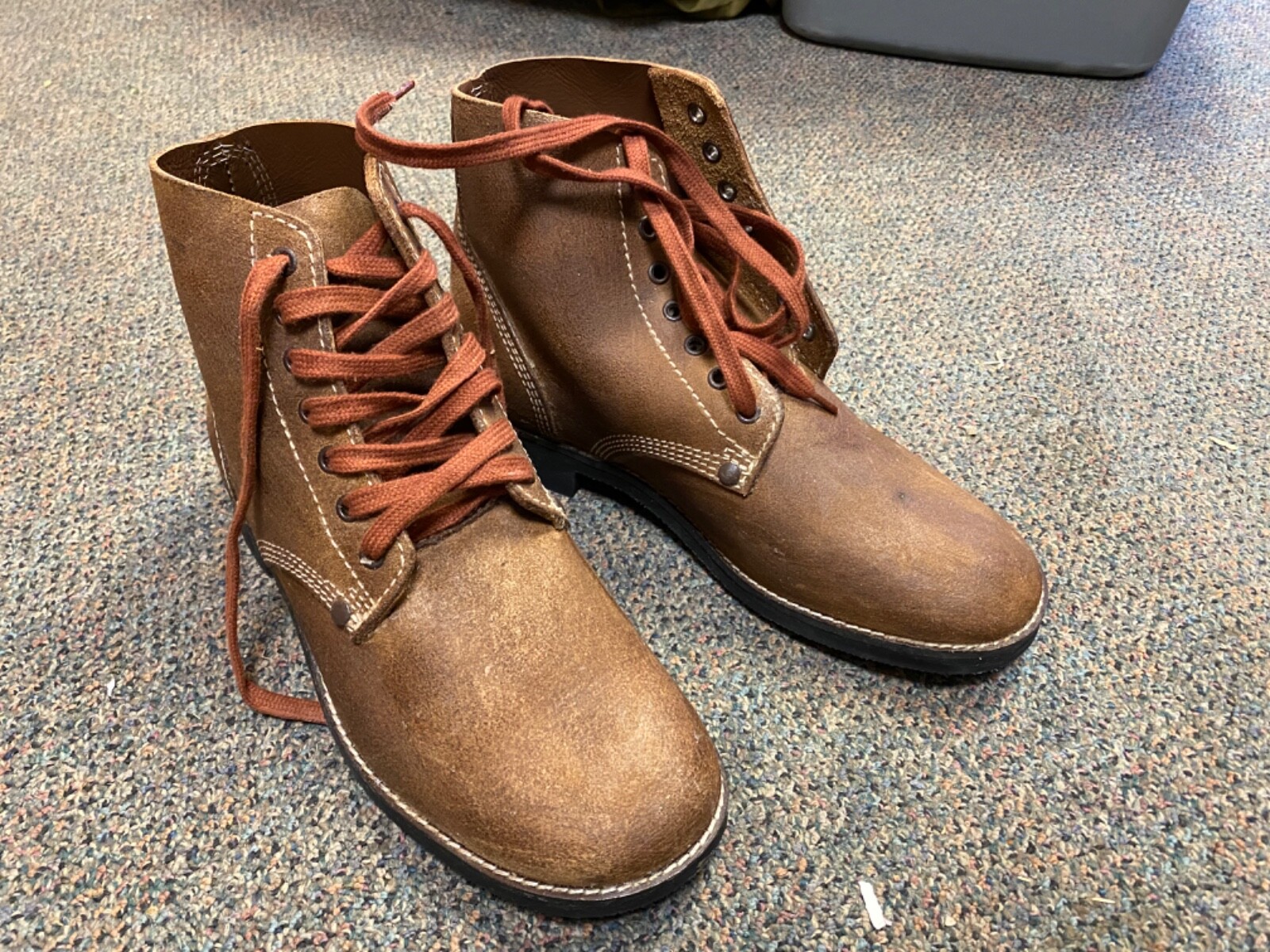 WWII US ARMY "ROUGHOUTS" COMBAT FIELD SERVICE SHOES- SIZE 11