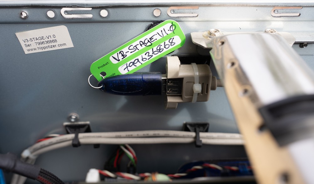 Hippotizer V3-Stage-V1.0