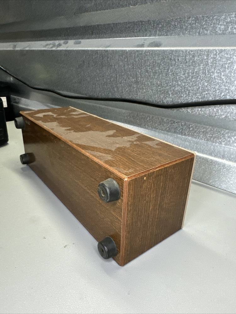 Airborne Instruments Laboratory Type 30 Precision Attenuator