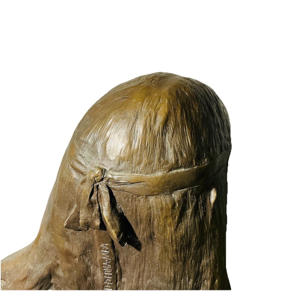 AMOREERNA MEA Bronze Statue