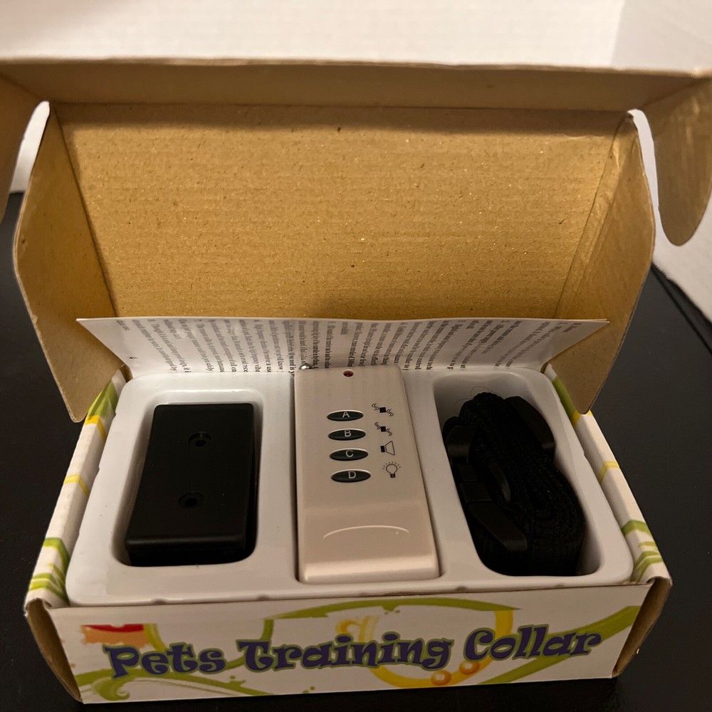 Pet Dog Training E-Collar In Black Remote Control *NEW