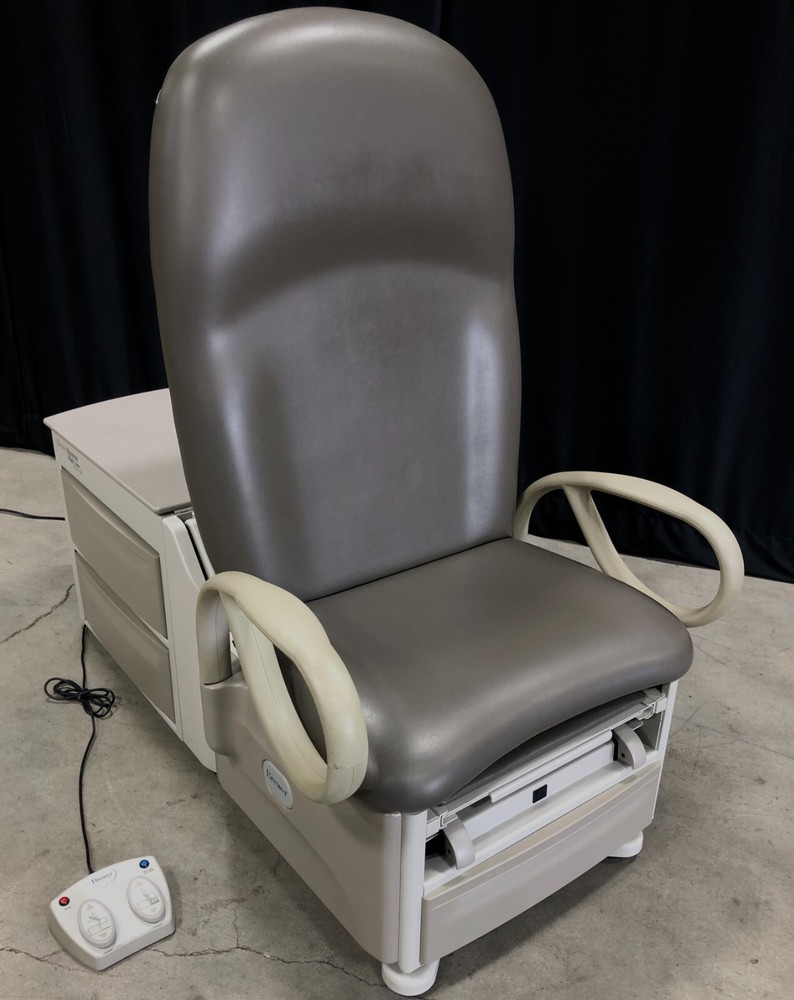Brewer 6500 Access High-Low Exam Table