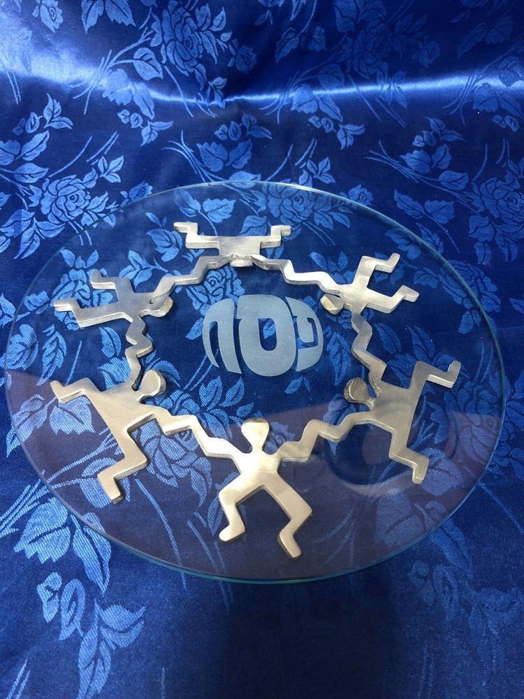 Beautiful Dimyon Glass and Pewter Passover Plate
