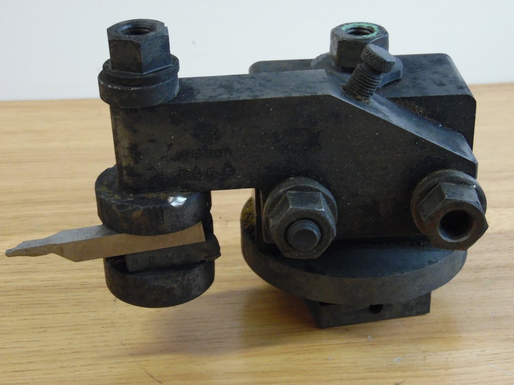 Zenith tool cleveland change lath tool holder