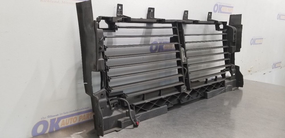 22 CHEVY SILVERADO 1500 UPPER AIR SHUTTER 2.7L