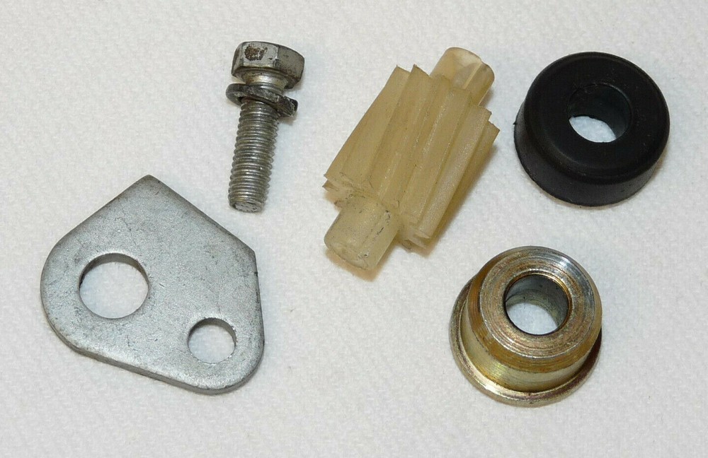 Vespa ET4 125 Mounting Bracket Worm for Speedometer Steering Column Piaggio