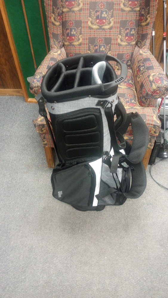 Wilson Feather Stand Bag